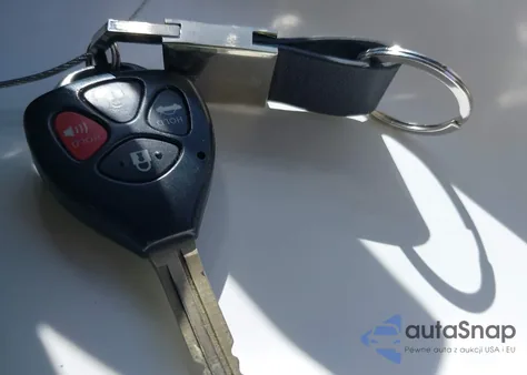 2011 Toyota Camry Le z USA, uszkodzony, nr VIN 4T4BF3EK8BR152169